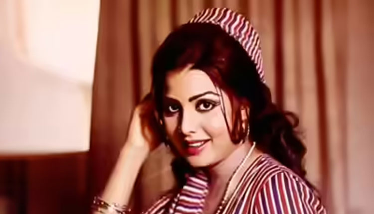 ପରଲୋକରେ ବଲିଉଡର ବର୍ଷୀୟାନ ଅଭିନେତ୍ରୀ ତଥା ଗାୟିକା ସୁଲକ୍ଷଣା ପଣ୍ଡିତ