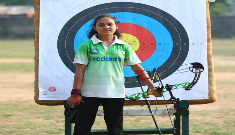 ବେଦାନ୍ତ ବଦଳାଇ ଦେଲା ରଚନାଙ୍କ ଭାଗ୍ୟ: କଳାହାଣ୍ଡିର କୃଷକଙ୍କ ଝିଅ ହେଲେ ଜାତୀୟ ସ୍ତରର ତୀରନ୍ଦାଜ