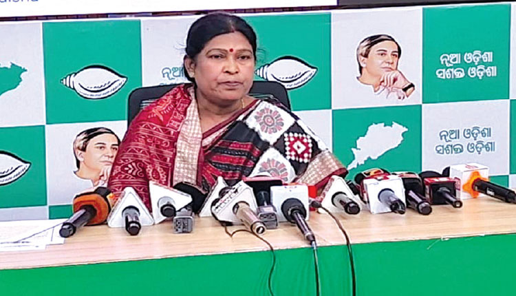 ମହିଳାଙ୍କୁ ସୁରକ୍ଷା ଦେବାରେ ଅସମର୍ଥ ରାଜ୍ୟ ସରକାର ଗାଦି ଛାଡ଼ନ୍ତୁ: ବିଜେଡି