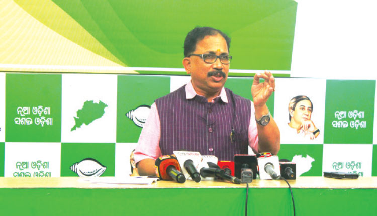 ମିଛ କହି ଭୂଆଁ ବୁଲାଉଛନ୍ତି ଯୋଗାଣମନ୍ତ୍ରୀ: ବିଜେଡି