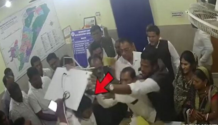 ବିଜେପି କର୍ମୀଙ୍କ ଦାଦାଗିରି, ମହିଳା ବିଡିଓଙ୍କୁ ସଂଘବଦ୍ଧ ଆକ୍ରମଣ ଅଭିଯୋଗ