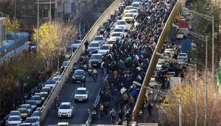 ଇରାନରେ ସରକାର ବିରୋଧୀ ହିଂସା; ଆର୍ଥିକ ସଙ୍କଟକୁ ନେଇ ତୀବ୍ର ଆନ୍ଦୋଳନ, ସଂଘର୍ଷରେ ୭ ମୃତ