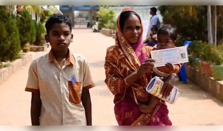 ମାଟ୍ରିକ ପରୀକ୍ଷା ଦେଉଛନ୍ତି ଓଡ଼ିଶାର ସବୁଠାରୁ କମ୍ ଉଚ୍ଚତାର ଛାତ୍ରୀ ସୁନୀତା; ୧.୫ ଫୁଟ୍ ହେଲେ ବି ମନୋବଳ ଆକାଶଛୁଆଁ