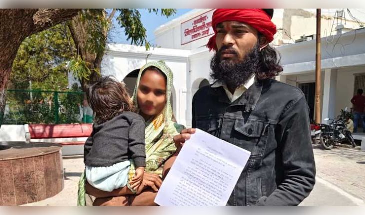 ଜାଲୌନରେ ଚାଞ୍ଚଲ୍ୟ: ନସବନ୍ଦୀ ପରେ ବି ପୁତ୍ର ସନ୍ତାନ ଜନ୍ମ ଦେଲେ ମହିଳା, ସରକାରଙ୍କ ଠାରୁ ଭରଣପୋଷଣ ଖର୍ଚ୍ଚ ଦାବି କଲେ ଦମ୍ପତି