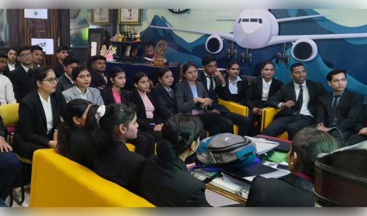 ଏୟାରପୋର୍ଟରେ ଚାକିରି ଖୋଜୁଛନ୍ତି କି? ଦ୍ୱାଦଶ ପାସ୍ ପରେ କରନ୍ତୁ ଏହି କୋର୍ସ, ମିଳିବ ଲକ୍ଷାଧିକ ଟଙ୍କାର ପ୍ୟାକେଜ୍