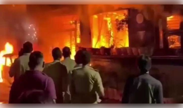 ଇନ୍ଦୋରରେ ଅଭାବନୀୟ ଅଗ୍ନିକାଣ୍ଡ: କାର୍‌ରୁ ବ୍ୟାପିଲା ନିଆଁ, ଗୋଟିଏ ପରିବାରର ୬ ଜଣ ଜୀବନ୍ତ ଦଗ୍ଧ