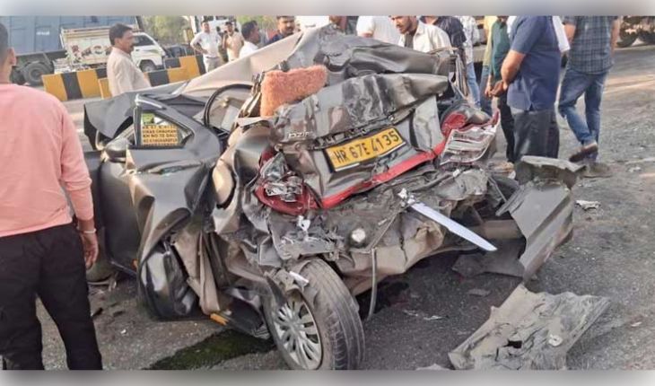 ଦିଲ୍ଲୀ-ଜୟପୁର ହାଇୱେରେ ଭୟଙ୍କର ସଡ଼କ ଦୁର୍ଘଟଣା: ନିମରାନା ଟୋଲ୍ ପ୍ଲାଜାରେ ଗାଡ଼ି ଉପରେ ଚଢ଼ିଗଲା ବେକାବୁ ଟ୍ରକ୍