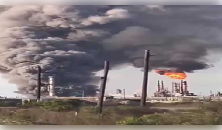 ଟେକ୍ସାସର ପୋର୍ଟ ଆର୍ଥରସ୍ଥିତ ଭାଲେରୋ ଏନର୍ଜି ରିଫାଇନାରୀରେ ଭୟାବହ ବିସ୍ଫୋରଣ ଓ ଅଗ୍ନିକାଣ୍ଡ