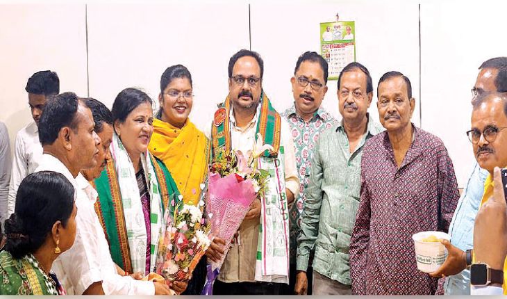 ନବୀନଙ୍କୁ ମାନସ ଓ ସୁଲତାଙ୍କ କୃତଜ୍ଞତା; ନୂଆ ଦାୟିତ୍ୱ ପାଇଁ ଶଙ୍ଖ ଭବନରେ ଉଭୟଙ୍କୁ ଶୁଭେଚ୍ଛା ଓ ଅଭିନନ୍ଦନ