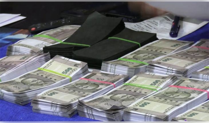 ଯାଞ୍ଚ ବେଳେ ଗାଡ଼ିରୁ ୮ ଲକ୍ଷ ୪୭ ହଜାର ଟଙ୍କାର ଫେକ୍ ନୋଟ୍ ଜବତ, ଦୁଇ ଗିରଫ 