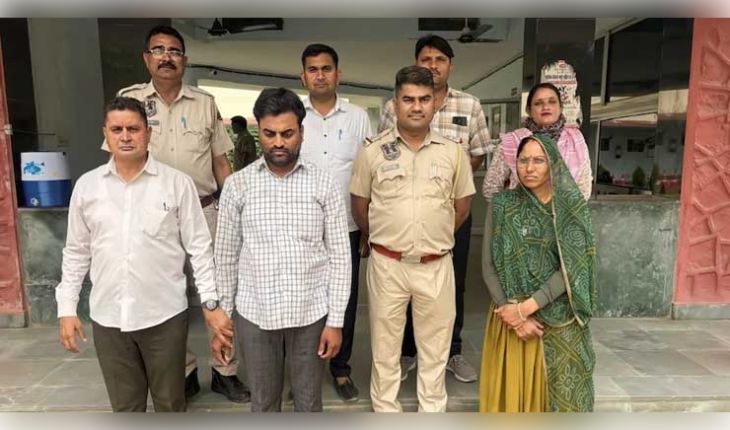 ଡାକ୍ତରଙ୍କ ଘରୁ ୫୦ ଲକ୍ଷ ଟଙ୍କା ଚୋରି: ସିସିଟିଭି ତାର କାଟିଲା, ପୋଷା କୁକୁରକୁ ମାରିଲା ବିଶ୍ୱସ୍ତ ଚାକର