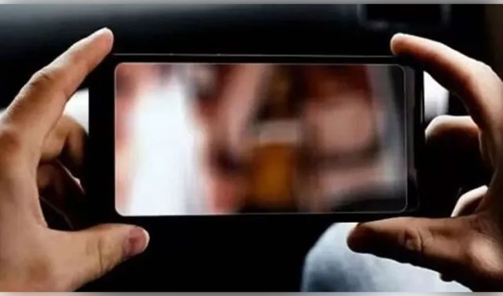 ମଧ୍ୟପ୍ରଦେଶ ରେୱାରେ ପୂର୍ବତନ ଜିଲ୍ଲା ଉପାଧ୍ୟକ୍ଷଙ୍କ ଅଶ୍ଳୀଳ ଭିଡିଓ ଭାଇରାଲ, ଯୁବତୀଙ୍କ ସହ ଆପତ୍ତିଜନକ ଅବସ୍ଥାରେ ନେତା