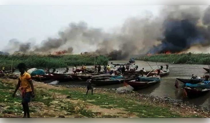 ଚିଲିକା ନଳବଣରେ ଭୟାବହ ଅଗ୍ନିକାଣ୍ଡ: ୬ ଦିନ ହେଲା ଜଳୁଛି ନିଆଁ, ବିଦେଶାଗତ ପକ୍ଷୀଙ୍କ ଜୀବନ ସଙ୍କଟରେ