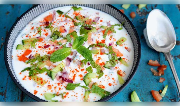 ଖରାଦିନେ ଖାଦ୍ୟର ସ୍ୱାଦ ବଢ଼ାଇବ ତଡ଼କା ଲଗା 'ମିକ୍ସ ଭେଜ୍ ରାୟତା', ଜାଣନ୍ତୁ ପ୍ରସ୍ତୁତି ପ୍ରଣାଳୀ