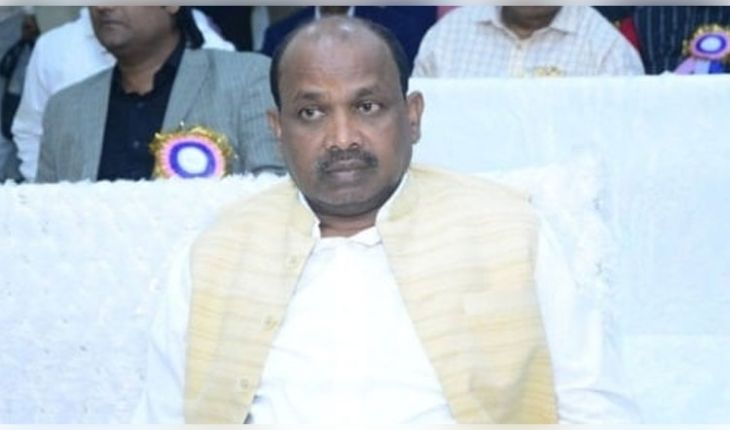 ଝାରସୁଗୁଡ଼ା ରେଳଧାରଣାରୁ ପୂର୍ବତନ ବାର୍ ଆସୋସିଏସନ୍ ସଭାପତି ତ୍ରିନାଥ ଗୁଆଲଙ୍କ ମୃତଦେହ ଉଦ୍ଧାର