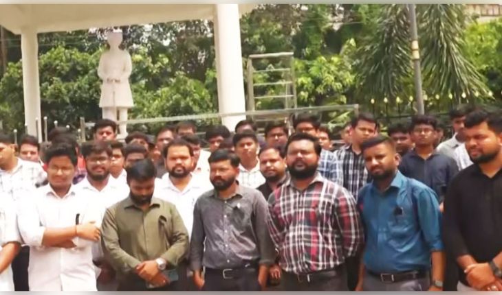 ଆନ୍ଦୋଳନରତ ଡାକ୍ତରଙ୍କୁ ବାଲେଶ୍ୱର ସିଡିଏମଓଙ୍କ ଅଲ୍ଟିମେଟମ: ୧୨ ଘଣ୍ଟା ମଧ୍ୟରେ କାର୍ଯ୍ୟରେ ଯୋଗ ନଦେଲେ ହେବ କଡ଼ା କାର୍ଯ୍ୟାନୁଷ୍ଠାନ