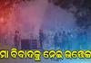 ସୀମା ବିବାଦକୁ ନେଇ ଦୁଇ ଗାଁ ମଧ୍ୟରେ ପ୍ରବଳ ଉତ୍ତେଜନା, ଟେକା ପଥର ମାଡ଼ ସହ ପୋଡ଼ାଜଳା ପରିସ୍ଥିତି