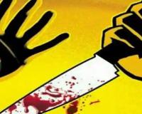 ପାରିବାରିକ କଳହ: ସମସ୍ତଙ୍କ ସାମ୍ନାରେ ସ୍ତ୍ରୀକୁ ଛୁରାମାଡ଼ କଲା ନୃଶଂସ ସ୍ୱାମୀ 