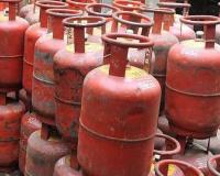 ରାଜ୍ୟରେ ଉତ୍କଟ ହେଉଛି ଗ୍ୟାସ୍‌ ସଙ୍କଟ, ହେଲେ ମାନିବାକୁ ମନ୍ତ୍ରୀ ନାରାଜ