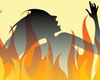 ନିଆଁରେ ଜଳି ANM ଜୀବନ୍ତଦଗ୍ଧ, ସ୍ତ୍ରୀକୁ ବଞ୍ଚାଇବାକୁ ଯାଇ ସ୍ଵାମୀ ଗୁରୁତର ଆହତ