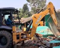 ଜଗତସିଂହପୁରରେ ସନ୍ଦିଗ୍ଧ 'ବାଂଲାଦେଶୀ'ଙ୍କ ଘର ଉପରେ ବୁଲିଲା ବୁଲ୍‌ଡୋଜର, ଗତକାଲି ପୁଲିସ କରିଥିଲା ଚଢ଼ଉ