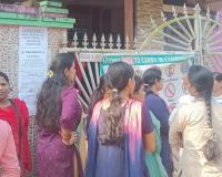 RI ପରୀକ୍ଷାରେ ସର୍ଭର ଡାଉନ ଅଭିଯୋଗ, ଘଣ୍ଟାଏ ବିଳମ୍ବରେ ପ୍ରବେଶ କଲେ ଛାତ୍ରଛାତ୍ରୀ