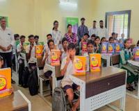 ବେଦାନ୍ତ ଆଲୁମିନିୟମ ପ୍ରୋଜେକ୍ଟ ବିଦ୍ୟା ଅଧୀନରେ ୬୦୦ ଛାତ୍ରଛାତ୍ରୀଙ୍କୁ ଶୈକ୍ଷିକ ସମ୍ବଳ ସହିତ ସଶକ୍ତ କରିଛି