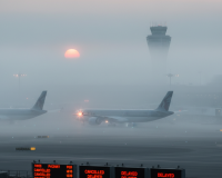 ଦିଲ୍ଲୀରେ ଘନ କୁହୁଡ଼ିର ଚାଦର: ୬୧ ବିମାନ ବାତିଲ୍, ୪୦୦ରୁ ଅଧିକ ବିଳମ୍ବିତ