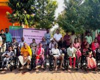 ଦିବ୍ୟାଙ୍ଗମାନଙ୍କୁ ସହଯୋଗର ହାତ ବଢାଇଲା ବେଦାନ୍ତ ଆଲୁମିନିୟମ, ହୁଇଲଚେୟାର ଏବଂ ଶ୍ରବଣ ଯନ୍ତ୍ର ପ୍ରଦାନ