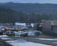 ସ୍କୁଲ୍‌ ଭିତରେ ଆଖିବୁଜା ଗୁଳିମାଡ଼ରେ ୯ ମୃତ, ୨୫ ଗୁରୁତର