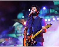 ଅରିଜିତ୍ ସିଂହଙ୍କ 'ରିଟାୟରମେଣ୍ଟ' ପରେ ପ୍ରଥମ ଲାଇଭ୍ ସୋ: ଭାବବିହ୍ୱଳ ହେଲେ ଦର୍ଶକ, ମଞ୍ଚରେ କହିଲେ- 'ମୁଁ ବହୁତ ନର୍ଭସ'