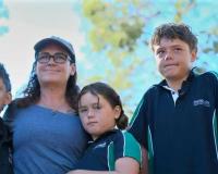 ସମୁଦ୍ରରେ ୪ ଘଣ୍ଟା ପହଁରି ପରିବାରକୁ ବଞ୍ଚାଇଲେ ୧୩ ବର୍ଷର ବାଳକ