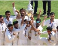 ଇତିହାସ ରଚିଲା ଜମ୍ମୁ ଓ କାଶ୍ମୀର: ୮ ଥରର ଚାମ୍ପିଅନ୍‌ କର୍ଣ୍ଣାଟକକୁ ହରାଇ ଜିତିଲା ପ୍ରଥମ ରଣଜୀ ଟ୍ରଫି