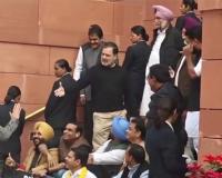 ରାହୁଲ କହିଲେ ‘ନମସ୍ତେ ମୋ ଗଦ୍ଦାର ବନ୍ଧୁ...’, ବିଟ୍ଟୁ କହିଲେ ‘ଦେଶର ଶତ୍ରୁ’; ସଂସଦ ପରିସରରେ ହାଇଡ୍ରାମା