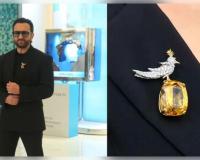 ୪୨ ଲକ୍ଷର ମହିଳା ବ୍ରୋଚ୍ ପିନ୍ଧି ଚର୍ଚ୍ଚାରେ ନବାବ ସୈଫ୍