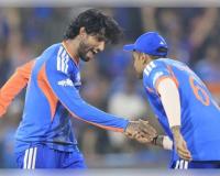 T20 ବିଶ୍ୱକପ୍: ପାକିସ୍ତାନକୁ ଧୂଳି ଚଟାଇଲା ଭାରତ, କିନ୍ତୁ ମ୍ୟାଚ୍ ପରେ ହାତ ମିଳାଇଲେନି ଟିମ୍ ଇଣ୍ଡିଆ ଖେଳାଳି