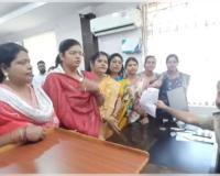 କାମାକ୍ଷାନଗର କଲେଜ ଛାତ୍ରୀ ସନ୍ଦେହଜନକ ମୃତ୍ୟୁ ଘଟଣାରେ ତୁରନ୍ତ ନ୍ୟାୟ ଦାବି କଲା ବିଜୁ ଜନତା ଦଳ 