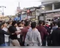 ପାଣି ବେଲୁନ୍‌ରୁ ମହାଭାରତ! ରାସ୍ତା ମଝିରେ ଫିଲ୍ମି ଷ୍ଟାଇଲ୍ ମାରପିଟ୍