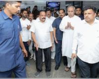 ଏସ୍‌ସିବିରେ ଅଗ୍ନିକାଣ୍ଡରେ ଆହତ ରୋଗୀଙ୍କୁ ଭେଟିଲେ ନବୀନ