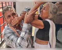 ଆଜମଗଡ଼ ହସ୍ପିଟାଲରେ ଅମାନବୀୟ ଘଟଣା: ଆହତ ବୃଦ୍ଧାଙ୍କୁ ଧକ୍କା ମାରିଲେ ଡାକ୍ତର, ପ୍ରତିବାଦ କରିବାରୁ ପୁଅକୁ ମାଡ଼