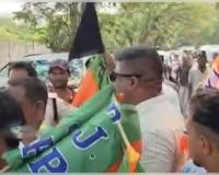 ବିଧାୟକ ଦେବୀ ରଞ୍ଜନ ତ୍ରିପାଠୀଙ୍କୁ କଳା ପତାକା ସହ ବାଙ୍କୀରେ ଜୋରଦାର ବିରୋଧ ପ୍ରଦର୍ଶନ