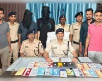 ମୁଜାଫରପୁରରେ 'ଡିଜିଟାଲ୍ ଆରେଷ୍ଟ' ସାଇବର ଠକେଇର ପର୍ଦ୍ଦାଫାଶ: ୨୦୦ କୋଟିର ସନ୍ଦିଗ୍ଧ କାରବାର, ଅବସରପ୍ରାପ୍ତ ଅଧିକାରୀ ଓ ପୁଅ ଗିରଫ