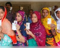 ପଶ୍ଚିମବଙ୍ଗ ନିର୍ବାଚନ: ପ୍ରଥମ ପର୍ଯ୍ୟାୟରେ ରେକର୍ଡ ୯୨% ମତଦାନ, ଏହି ଭୋଟ୍ ସୁନାମି ବିଜେପି ନା ମମତା କାହାକୁ ଦେବ ଫାଇଦା?