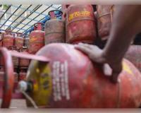 ନୂଆ LPG ନିୟମ: PNG ଗ୍ରାହକଙ୍କୁ ସରେଣ୍ଡର କରିବାକୁ ପଡ଼ିବ ସିଲିଣ୍ଡର, ଲାଗୁ ହେଲା 'ଗୋଟିଏ ଘର, ଗୋଟିଏ କନେକ୍ସନ୍' ନୀତି