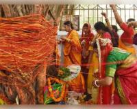 ବଟ ସାବିତ୍ରୀ ବ୍ରତ ୨୦୨୬: ବରଗଛ ପରିକ୍ରମା ବେଳେ କରନ୍ତୁ ଏହି ମନ୍ତ୍ର ଜପ, ମିଳିବ ଅଖଣ୍ଡ ସୌଭାଗ୍ୟ