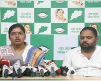 ଚାକିରି ଅପେକ୍ଷାରେ ମେଧାବୀ, ଅବସରପ୍ରାପ୍ତଙ୍କୁ ପୁନଃ ନିଯୁକ୍ତି; ସରକାରଙ୍କୁ ଘେରିଲା ଛାତ୍ର ବିଜେଡି