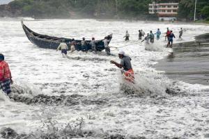 ବାତ୍ୟା ତୌକତେ ଯୋଗୁ ପ୍ରାୟ ୧୫ ହଜାର କୋଟି ଟଙ୍କାର ସମ୍ପତ୍ତି ନଷ୍ଟ ହୋଇଛି !