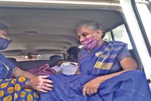 ଟିକା ପାଇଁ ମା’ ହଟହଟା , ପୁଅ ଦେଲାନି ଆଧାରକାର୍ଡ