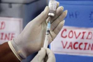 ପୁଅ ଦେଲାନି ଆଧାରକାର୍ଡ: ଟିକା ପାଇଁ ମା’ ହଟହଟା