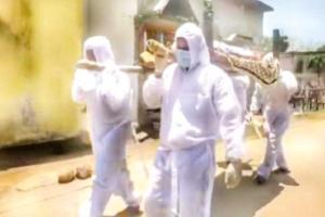 କରୋନା ଭୟରେ ମୃତକଙ୍କୁ ଛୁଇଁଲେନି ଘରଲୋକ, ଶବ ବୋହିଲେ ଛେଣ୍ଡିପଦା ବିଡିଓ